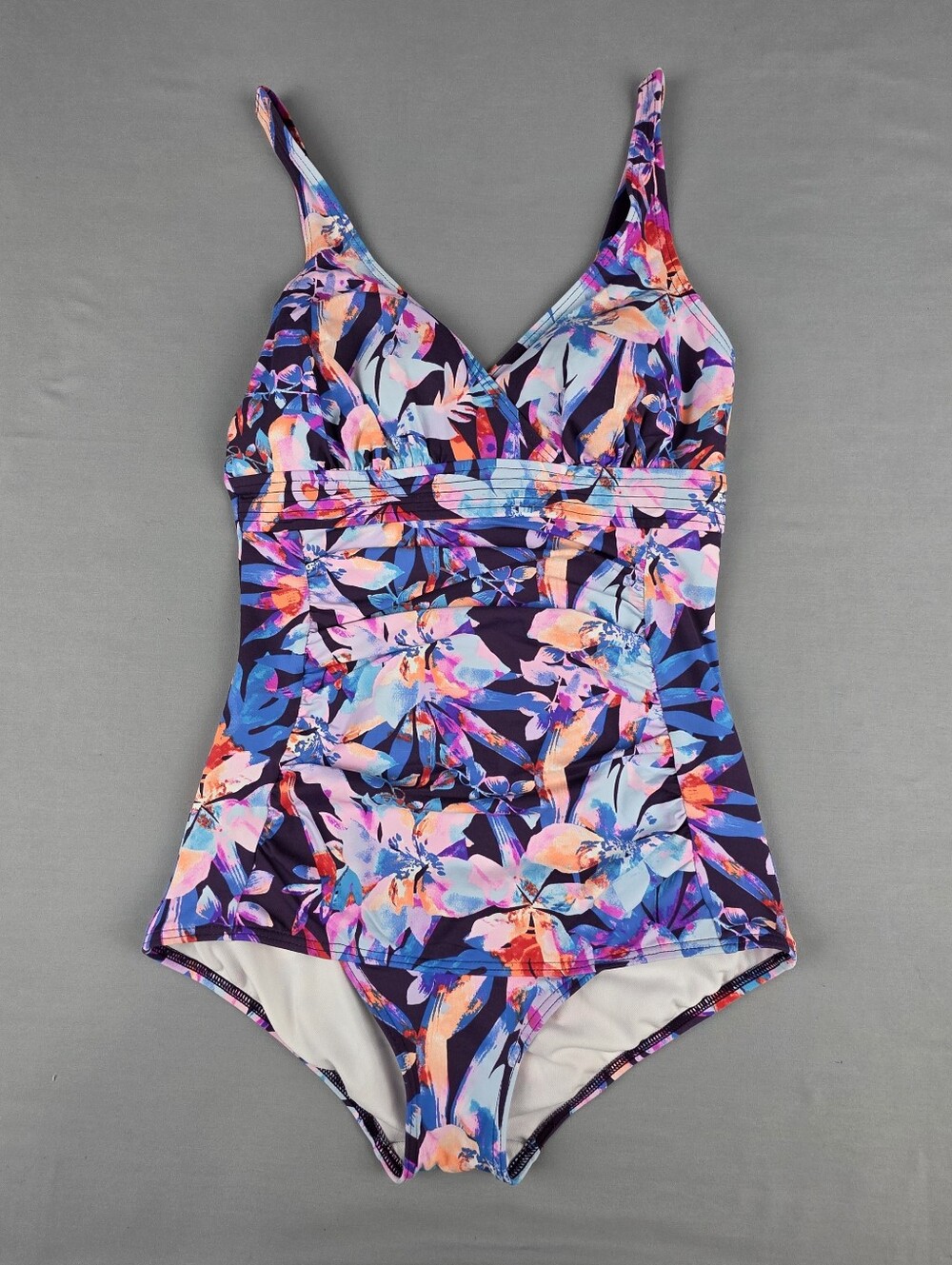 Seekers Australia Women's One-Piece Swimsuit 8 Tropical Rouching Full Coverage